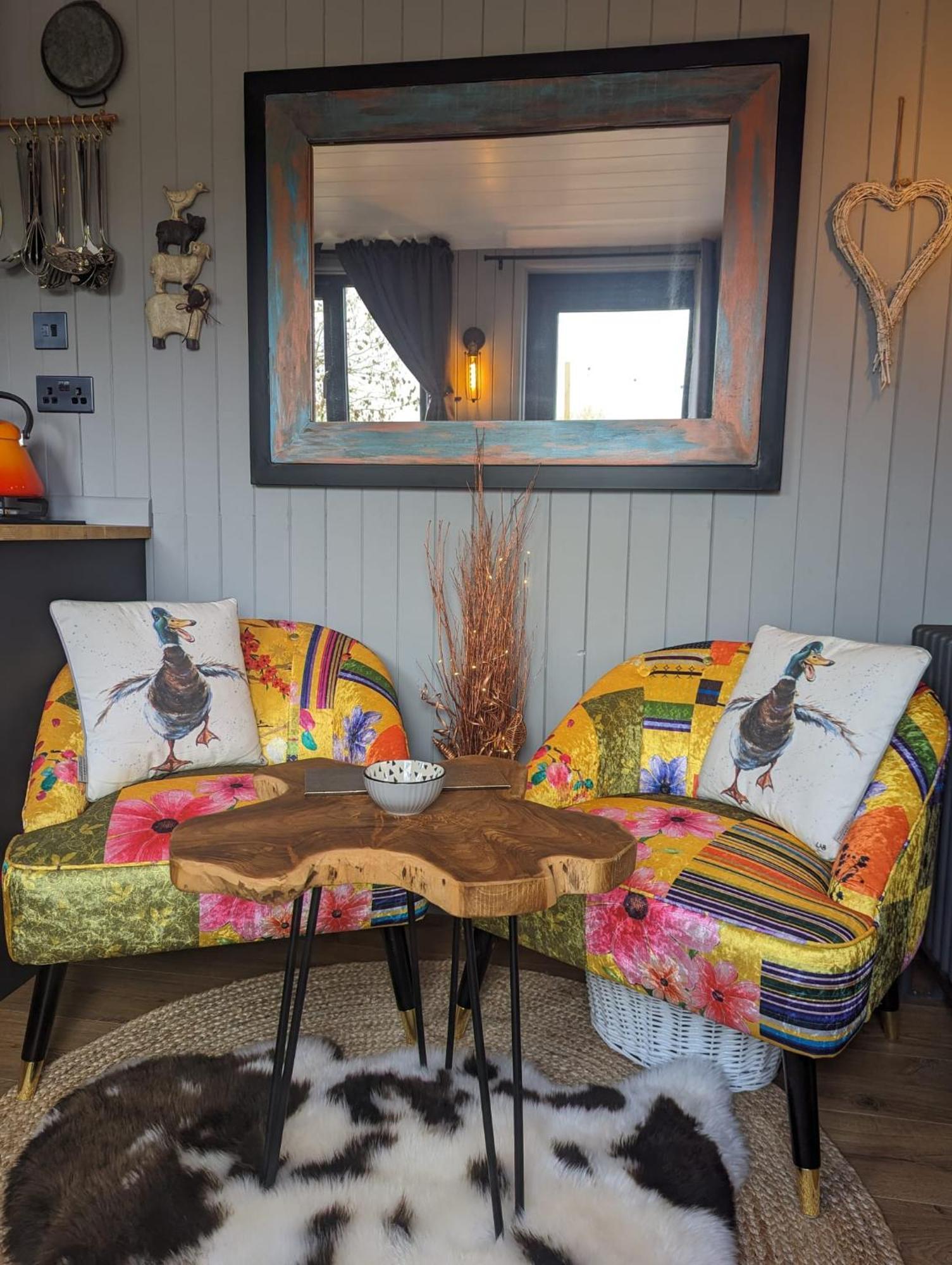 Rusty Duck Retreat Shepherds Hut Shedfield Exteriör bild