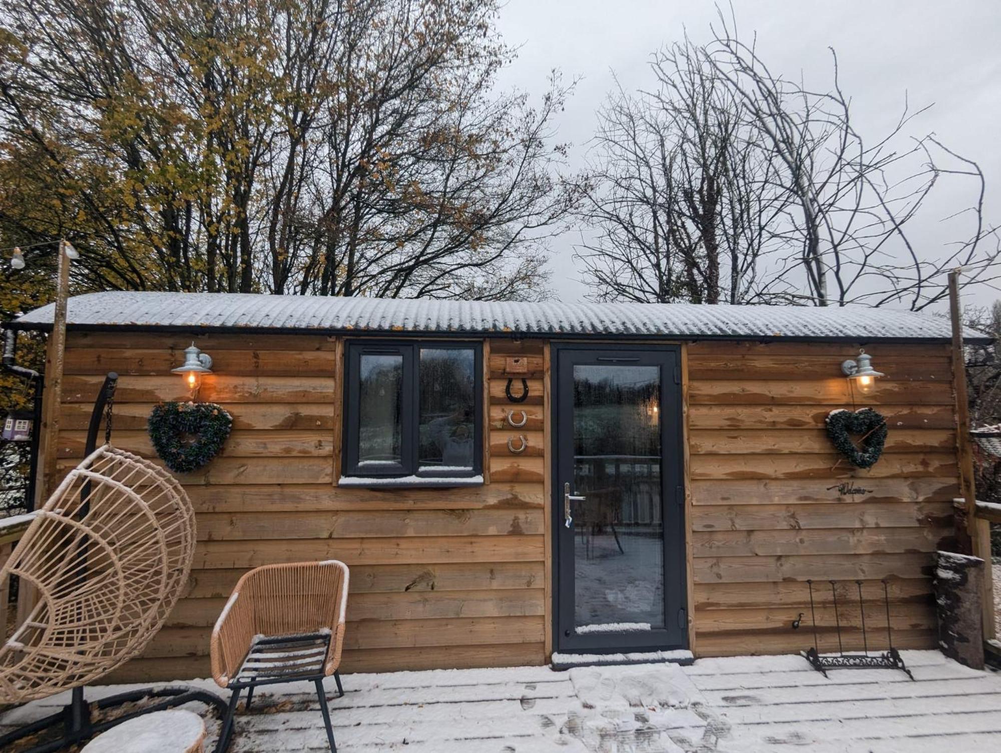 Rusty Duck Retreat Shepherds Hut Shedfield Exteriör bild